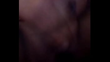 Le gusta mandarme videos tocándose