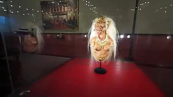 I want boobs like she has