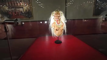 I want boobs like she has