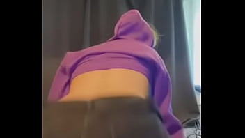 Twerking white girl