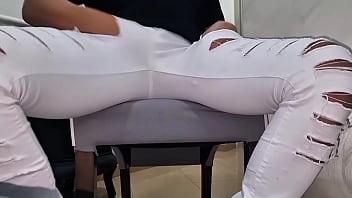 Assolo sborrata sega cazzo enorme in primo piano con intenso orgasmo