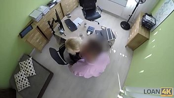 Loan4k finalmente il bambino riceve un prestito subito dopo il rapporto sessuale con uno dei manager