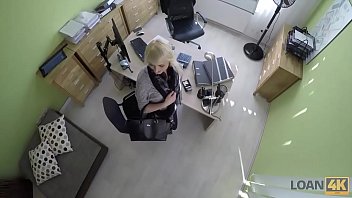 Loan4k finalmente il bambino riceve un prestito subito dopo il rapporto sessuale con uno dei manager