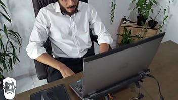 Mentiu Pra Esposa E Gozou Vendo Pornô Gay No Escritório thumbnail