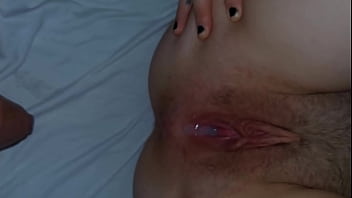 Metiendo toda mi leche en la vagina de mi hermanastra argentina corrida dentro