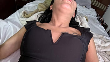 Mentendo o feero na novinha rubi torres