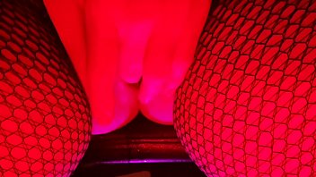 Bbw milf gives me blowjob and plays with her self