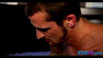 Stud Fucks Hot Babe0565 thumbnail