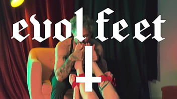 Put your foot in my mouth and pussy