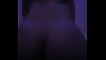 Amiga gostosa sentando gostoso