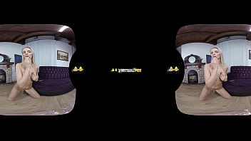 Virtualpee Hottie Uses A Vibrator To Get Off And Has Fun In Her Piss thumbnail