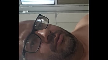 Acordei ativo gozando pra todos os lados