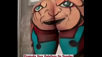 Sexy iluvtokyo walks and twerks