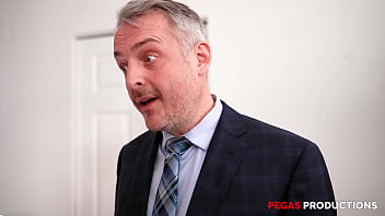 Pegas productions la belle sky fox se fait défoncer par julian august