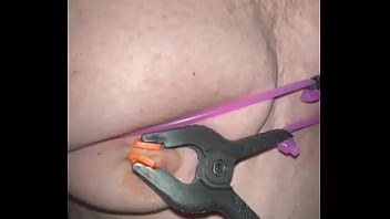 Rubber stretching with nipple clamps