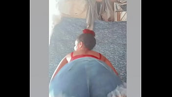 Flavia bailando culo de teen