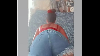 Flavia bailando culo de teen