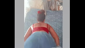 Flavia bailando culo de teen