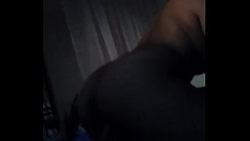 She cums all over it