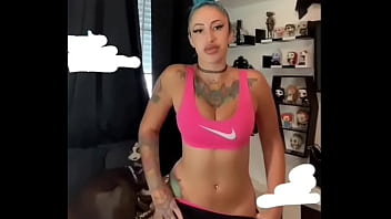 Caliente perra te pondra la verga dura