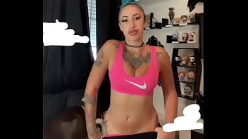 Caliente perra te pondra la verga dura