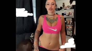 Caliente perra te pondra la verga dura