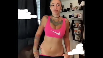 Caliente perra te pondra la verga dura