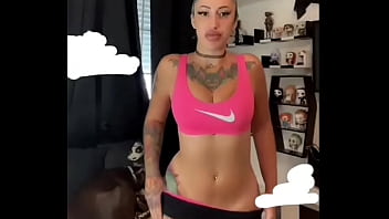 Caliente perra te pondra la verga dura