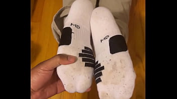 Imagine The Smell From The Dirty Socks Kinkydannyxxx #malefeet #guysfeet #gayfootfetish #gayfeet thumbnail