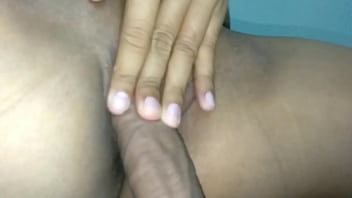 เงี่ยนหีเอาควยถูเม็ดแตด