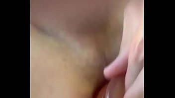 Me Meto Un Consolador Gigante Y Me Duele thumbnail