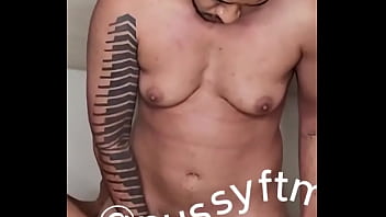 I miss doing this i wanted a dick to bite with my pussy who wants it