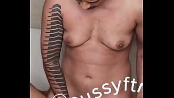 I miss doing this i wanted a dick to bite with my pussy who wants it