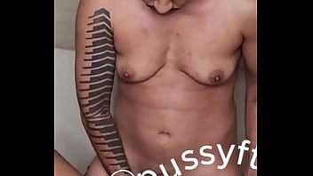 I miss doing this i wanted a dick to bite with my pussy who wants it