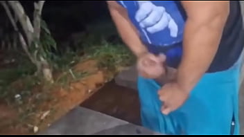 Corno mandou a esposa da pro negão em público na rua numa praça não tinha camisinha foi no pelo