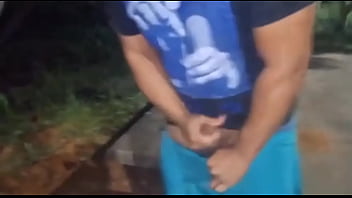 Corno mandou a esposa da pro negão em público na rua numa praça não tinha camisinha foi no pelo