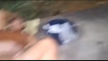 Corno mandou a esposa da pro negão em público na rua numa praça não tinha camisinha foi no pelo