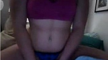 Curvy teen babe rubs her tight pussy on webcam