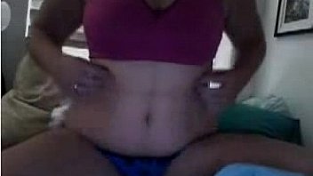 Curvy teen babe rubs her tight pussy on webcam