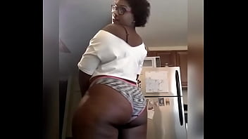 Tumblr Ou0zqmhea11vlhbrt thumbnail