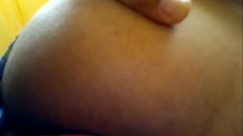 Morena dos lábios enorme