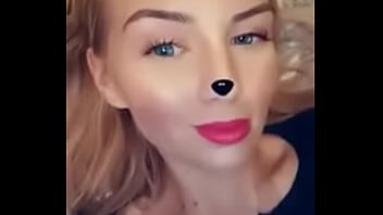 This kiten want's to play any time