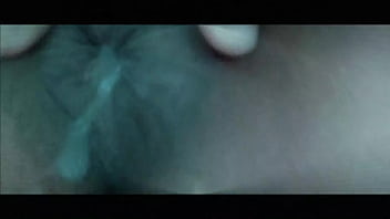 Duplo ví boca escorrendo e cuzinho transbordando de leite