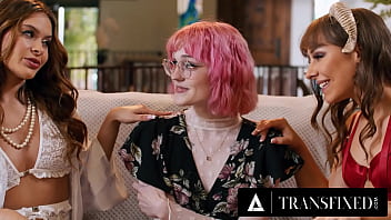 Sexy Trans Has A Fuck Or Work Dilemma thumbnail