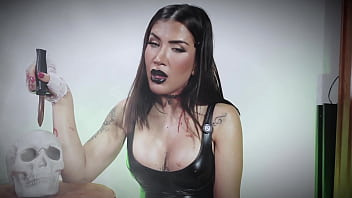 Cursed to my feet – femdom horror roleplay