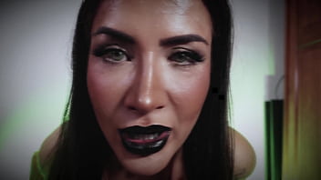 Cursed to my feet – femdom horror roleplay