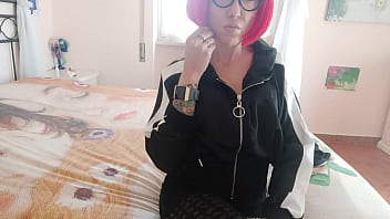 Here's how to have fun in quarantine even with a small penis