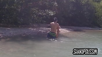 Shakipoussin go to the river sex