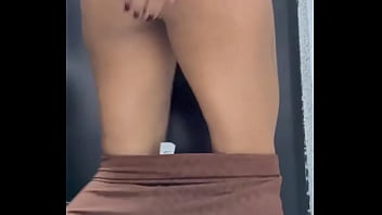 Safada gostosa morena tetuda