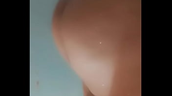 Se pone cachonda y me perrea la puta